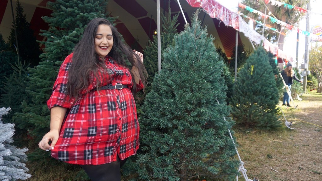 Christmas Tree Lot Style | Plaid OOTD