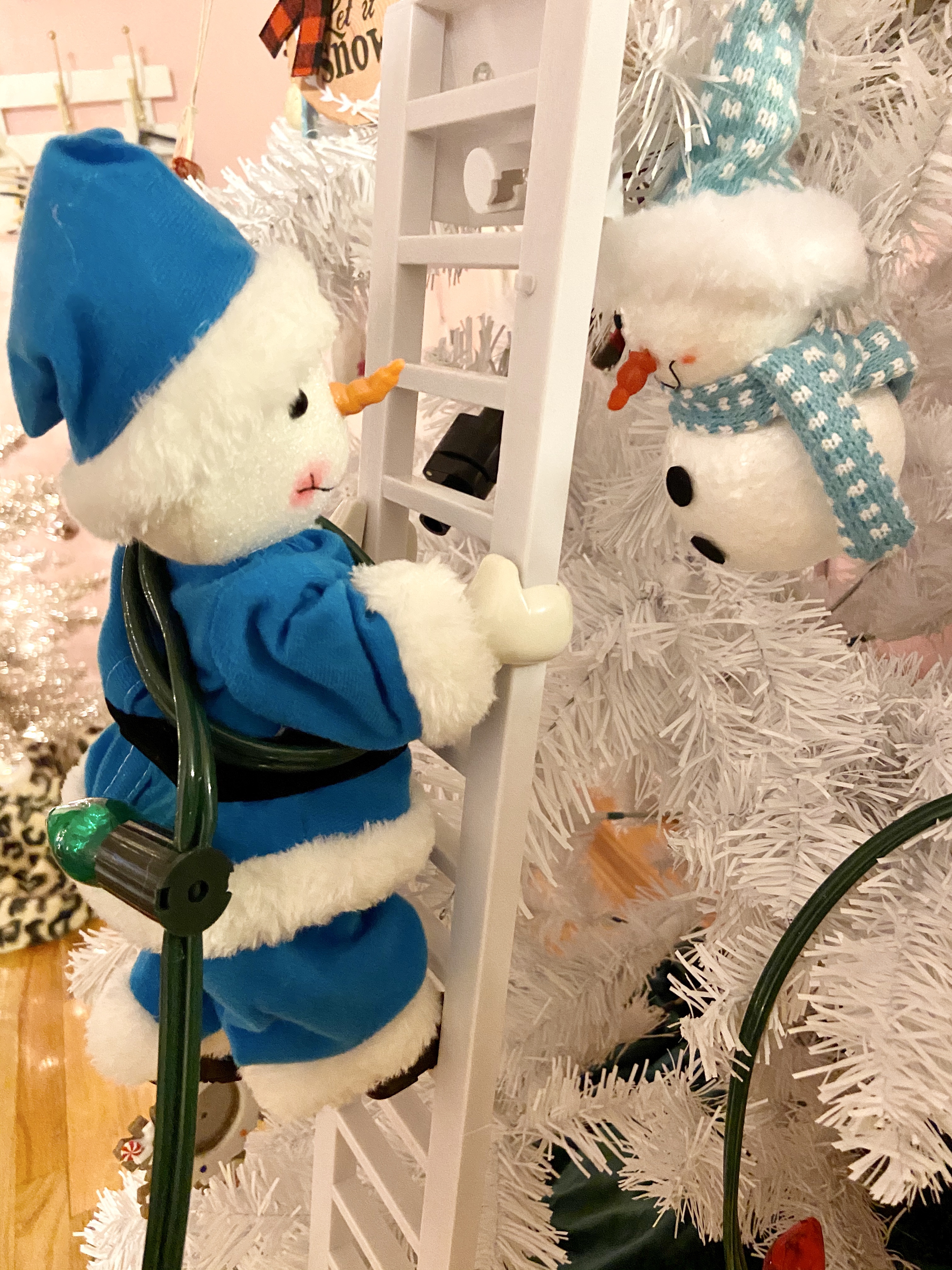 We Need A Little Christmas…DECOR! | My Favorite Amazon Christmas Decor Finds
