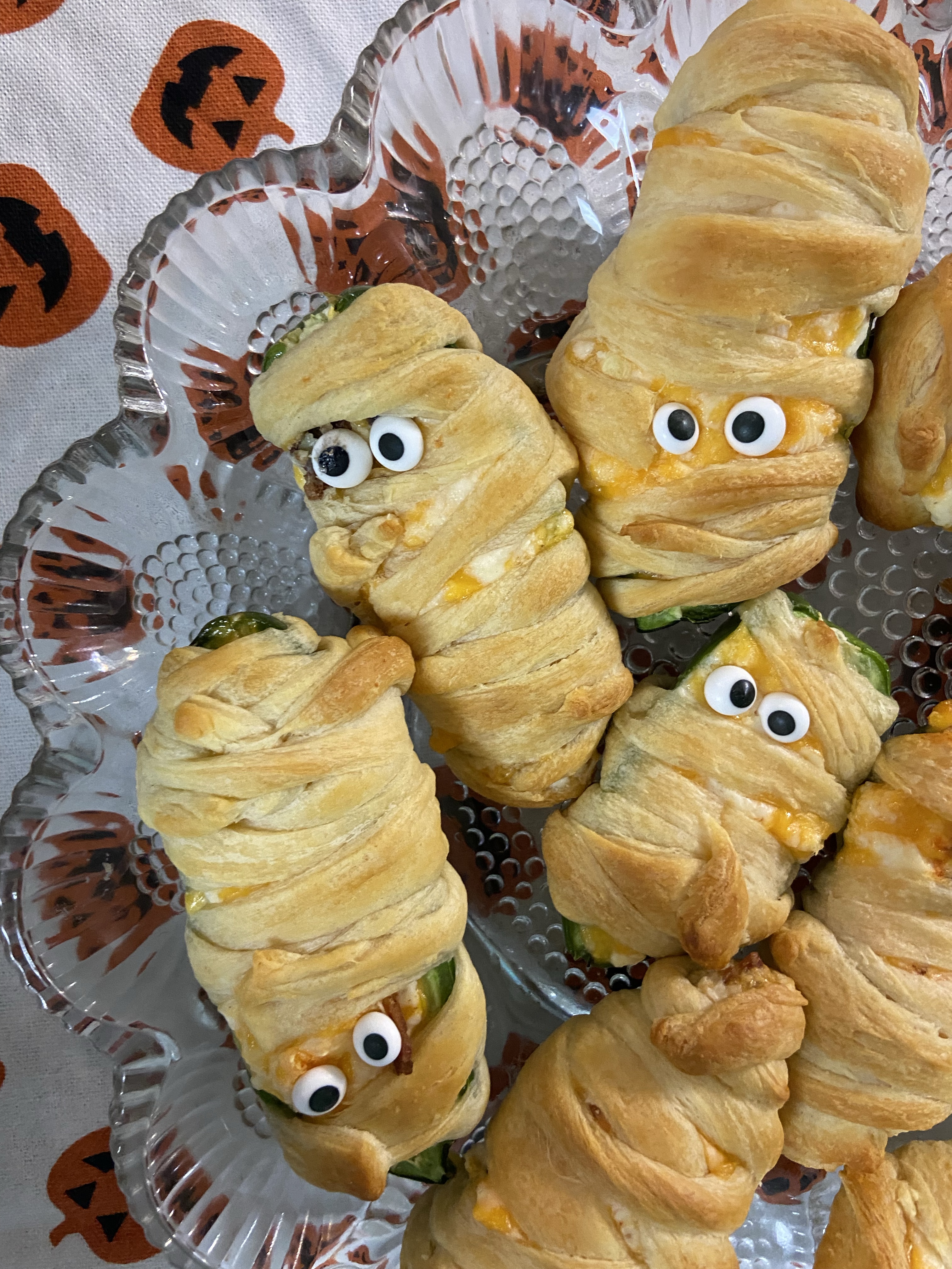 Spicy Jalapeño Mummy Snacks | Halloween Snack DIY